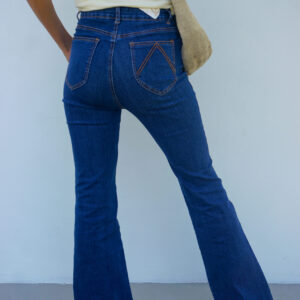 BOOTCUT